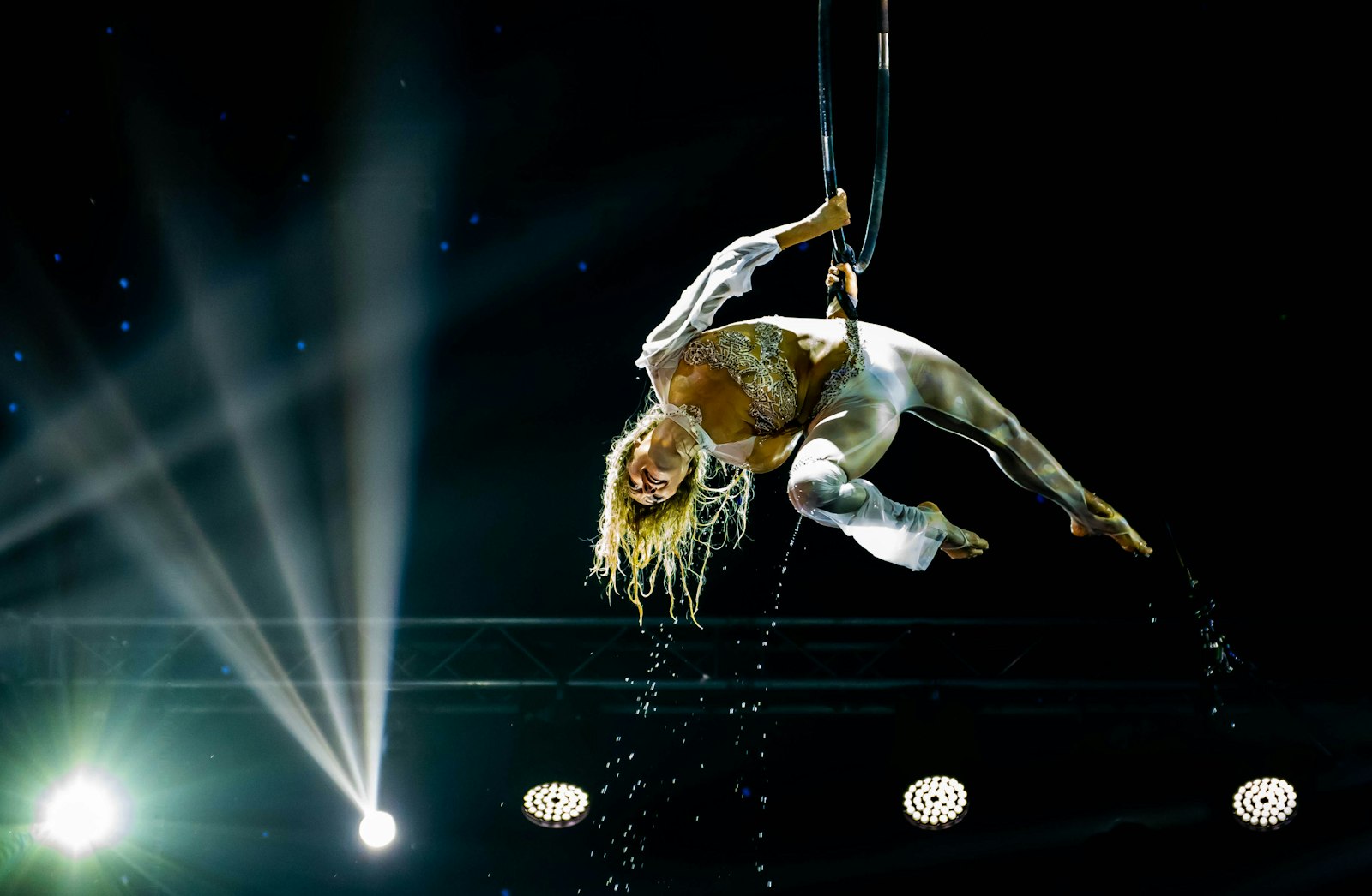 La Perle by Dragone