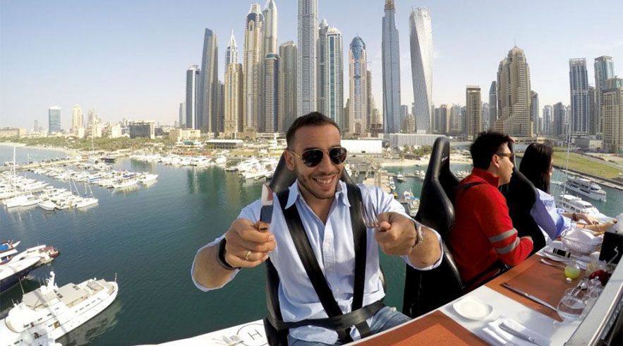 Jantar Suspenso (Dinner in the Sky)
